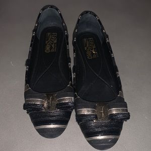 Ferragamo varina flats size 7.5.
